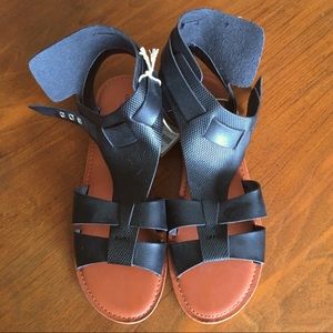 AEO Strappy Shield Sandal Size 10 Black